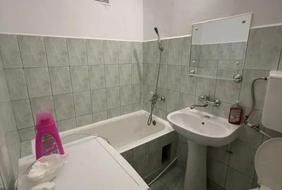 Garsonieră decomandată în Central - 2
