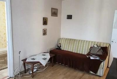 Apartament cu 3 camere semidecomandat în Central - 9