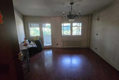 Apartament cu 4 camere decomandat în Dristor - 4