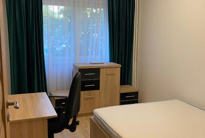 Apartament cu 3 camere decomandat în Drumul Taberei