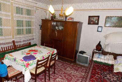 Casă cu 5 camere cu Teren 2877 Mp în Mănăștiur - 6