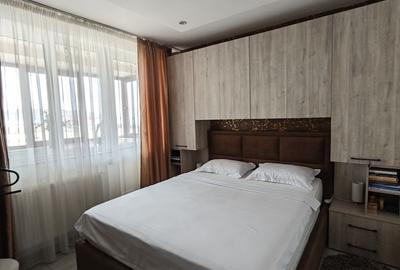Apartament cu 2 camere decomandat, mobilat în Central