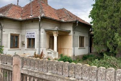 Casă cu 5 camere cu Teren 1750 Mp în Central - 4