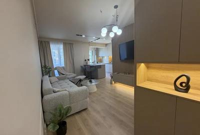 Apartament cu 3 camere decomandat, mobilat în Florești