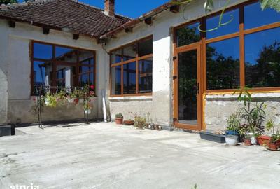 Casă cu 3 camere cu Teren 5132 Mp în Central - 10