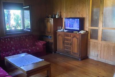 Casă cu 3 camere în Dârvari