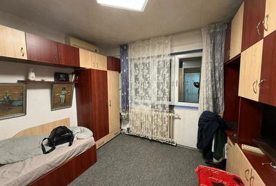 Garsonieră decomandată în Podu Roș - 2
