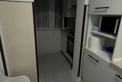 Apartament cu 2 camere decomandat în Nicolina