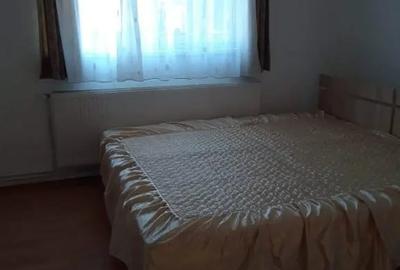 Casă cu 4 camere cu Teren 550 Mp în Central