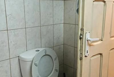 Casă cu 6 camere cu Teren 914 Mp în Poiana Mare