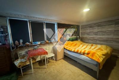 Casă individuală cu 4 camere cu Canalizare în Hipodrom 3 - 6