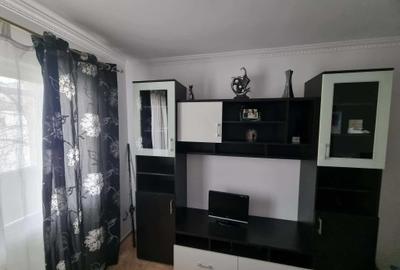 Apartament cu 2 camere semidecomandat în Central - 1