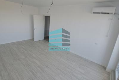 Garsonieră în Titan - 1