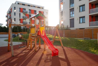 Apartament cu 2 camere semidecomandat, mobilat în UTA - 4