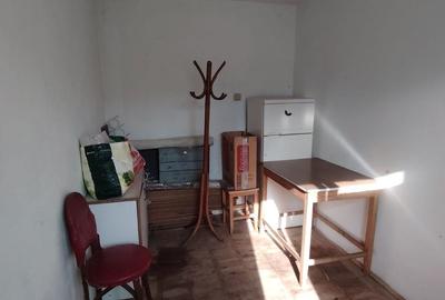 Apartament cu 3 camere în Micro 9