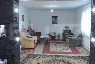 Casă cu 3 camere în Iezureni