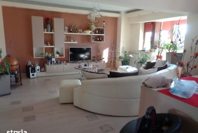 Apartament cu 2 camere în Intim