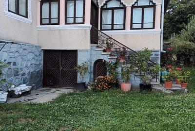 Casă cu 4 camere în Cetățeni