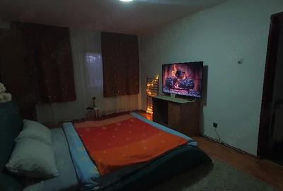 Apartament cu 3 camere decomandat în Central - 3