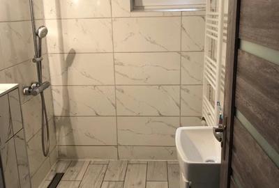 Apartament cu 3 camere decomandat în Central - 3