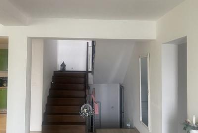 Casă cu 5 camere cu Teren 503 Mp în Șerbănești - 3