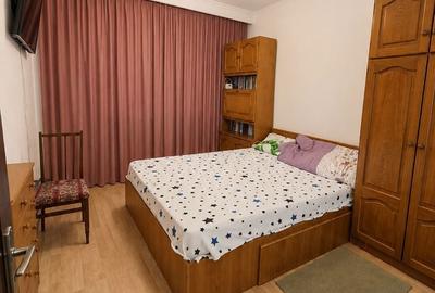 Apartament cu 3 camere decomandat în Craiovei - 9