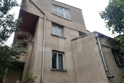 Casă individuală cu 7 camere cu Canalizare în Dealul Cetății - 11