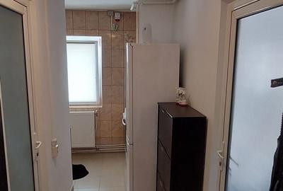 Garsonieră decomandată în Central