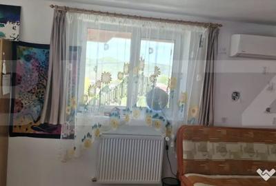 Casă cu 2 camere cu Teren 1000 Mp în Central - 3