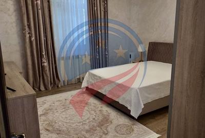 Casă cu 8 camere cu Teren 458 Mp în Central