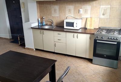 Apartament cu 2 camere semidecomandat în Titan