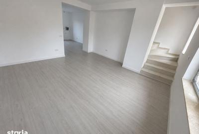 Casă cu 9 camere cu Teren 660 Mp în Domnești - 14