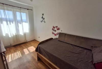 Apartament cu 2 camere decomandat în Ștrand - 2
