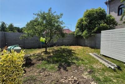 Casă cu 3 camere în Ghiroda