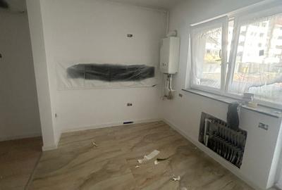 Apartament cu 3 camere decomandat în Berceni - 3