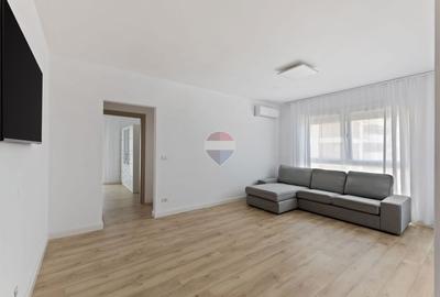 Apartament cu 3 camere semidecomandat, mobilat în UTA