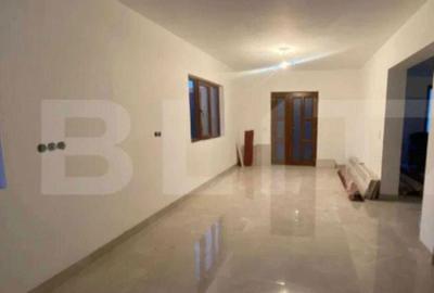 Casă cu 4 camere în Central - 5