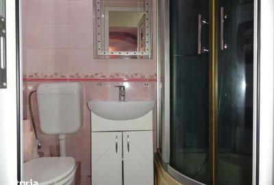 Garsonieră decomandată în Central - 7