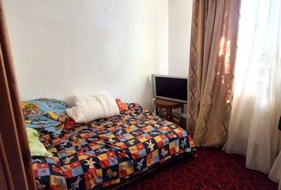 Apartament cu 3 camere decomandat, mobilat în Mihai Bravu