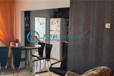 Apartament cu 3 camere decomandat în Malu Roșu - 4