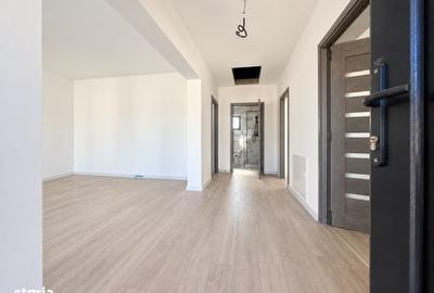 Casă cu 3 camere în Dancu