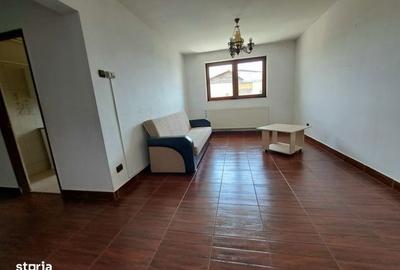 Apartament cu 3 camere decomandat în Micro 5 - 1