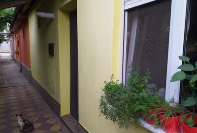 Casă cu 2 camere în Central