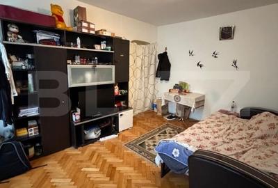 Apartament cu 3 camere semidecomandat, mobilat în George Enescu
