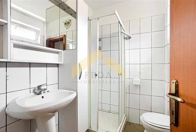 Apartament cu 3 camere semidecomandat în Galșa - 13