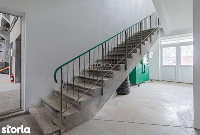 Spațiu comercial, de 837 mp, în Central - 18