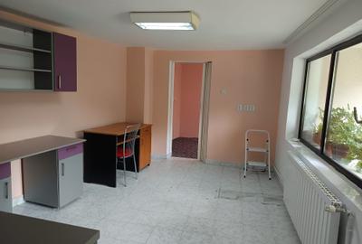 Casă cu 2 camere cu Teren 100 Mp în Fabric - 2