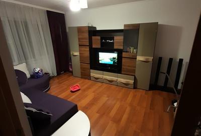 Apartament cu 2 camere decomandat, mobilat în Crângași