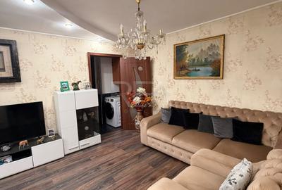 Apartament cu 4 camere decomandat, mobilat în Crângași