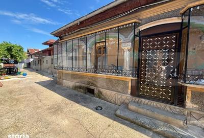 Casă cu 5 camere cu Teren 500 Mp în Central